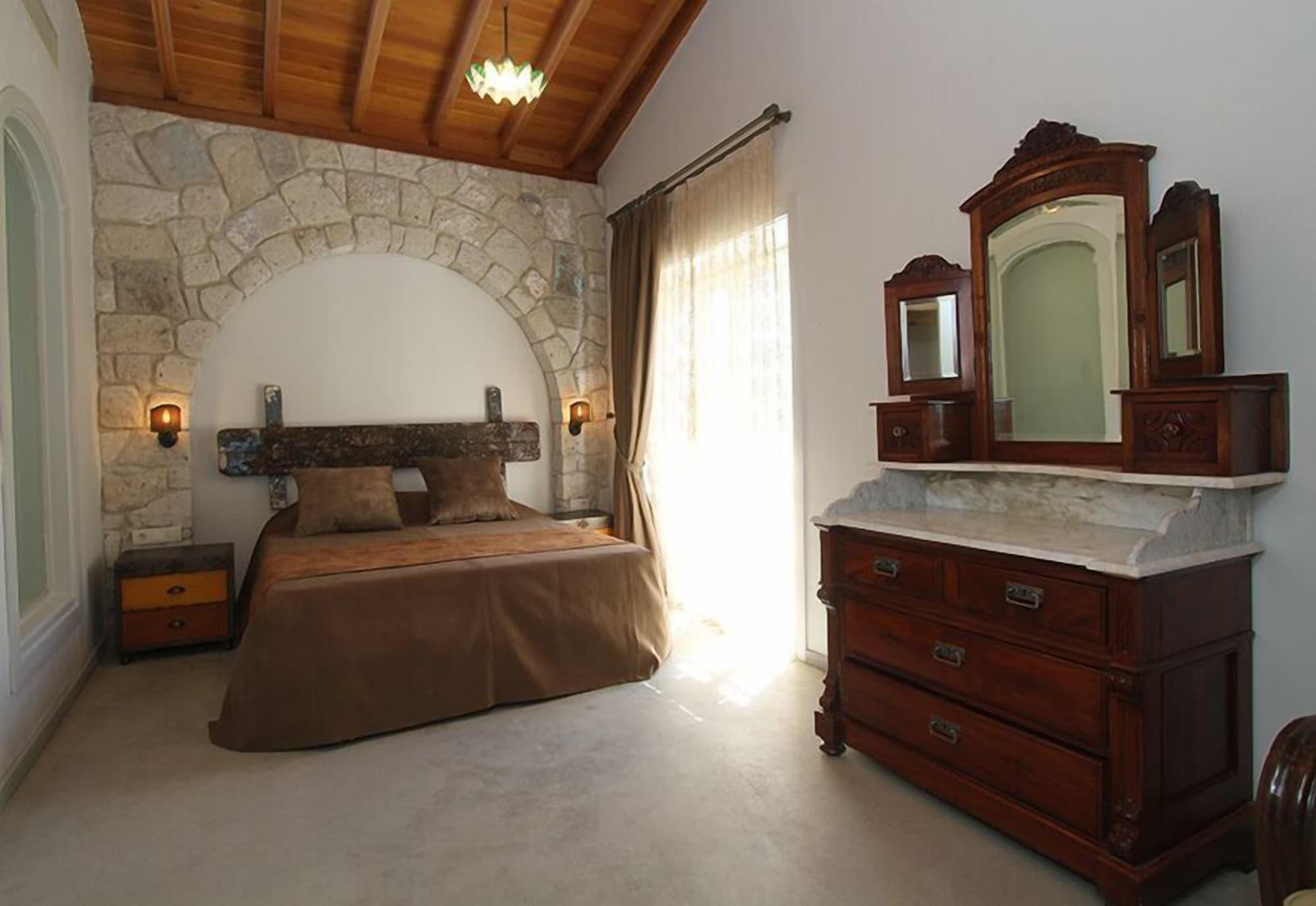 Alacati Kostem Hotel - Special Category Exterior photo