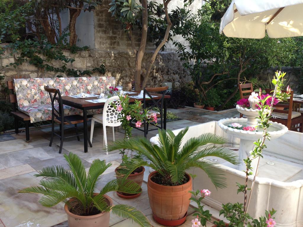 Alacati Kostem Hotel - Special Category Exterior photo